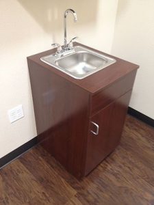 small salon space for rent